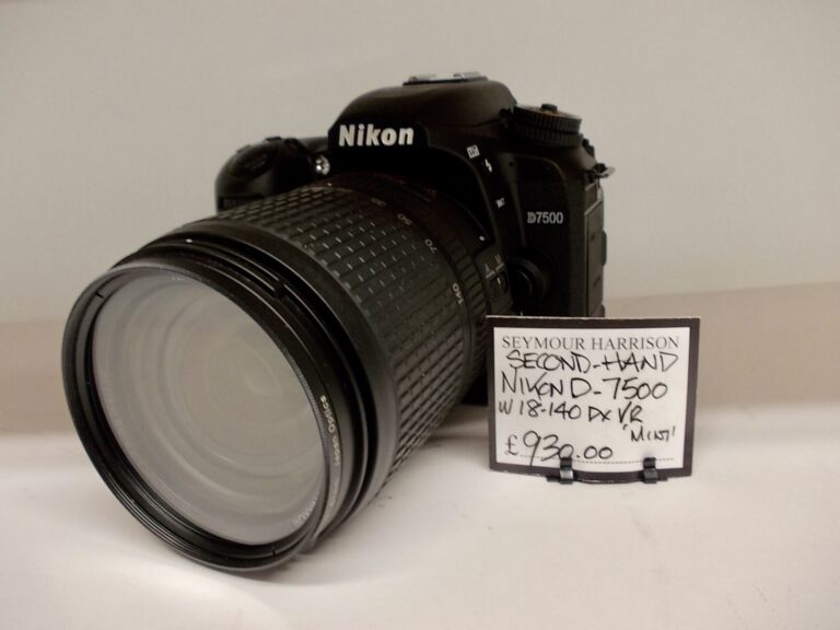 Nikon D-7500